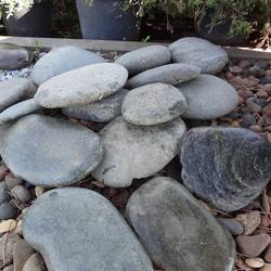 Галька природная САНЧИНСКАЯ черная купить